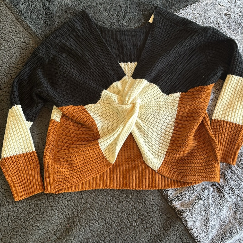 Sweater - Picture 3 of 3